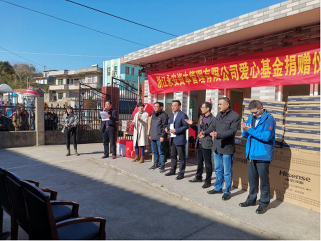 8ec3f10afd35a6ff0cc44818c7d0f35c.png 8ec3f10afd35a6ff0cc44818c7d0f35c.png