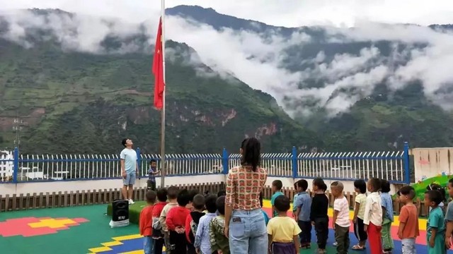 44d27ecb40a97a793f0f503fdaee2e28.jpg 44d27ecb40a97a793f0f503fdaee2e28.jpg